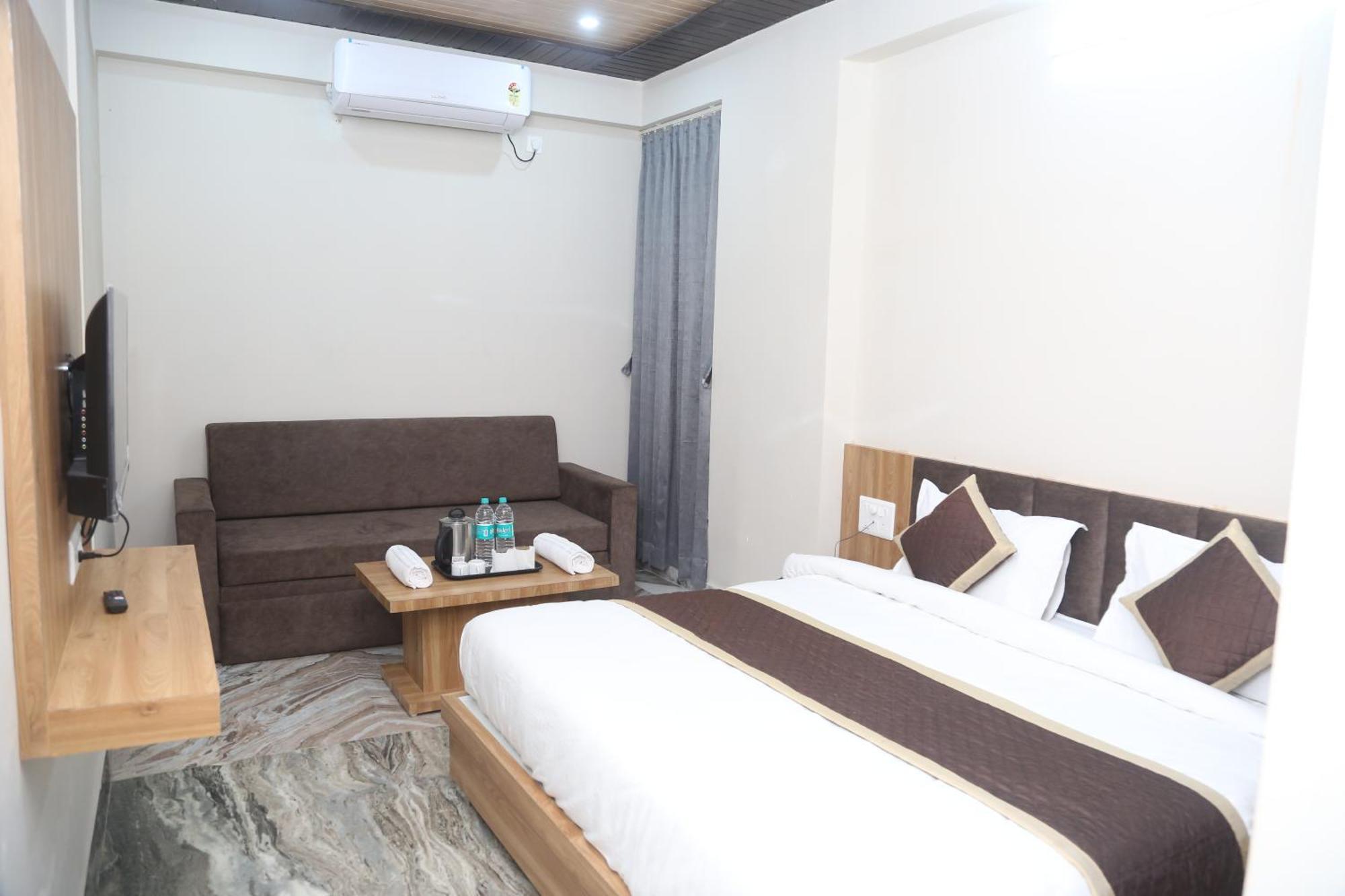 Hotel Kirti Plaza Chittorgarh Exterior photo
